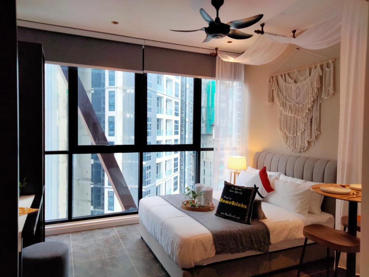 Scarletz Klcc I Homebrickz Kuala Lumpur
