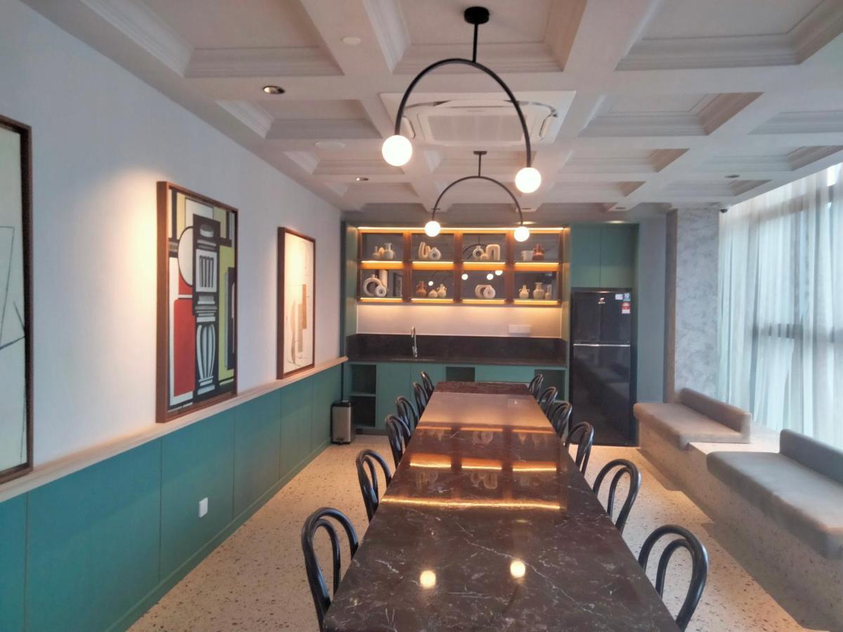 Apartment Scarletz Klcc I Homebrickz Kuala Lumpur