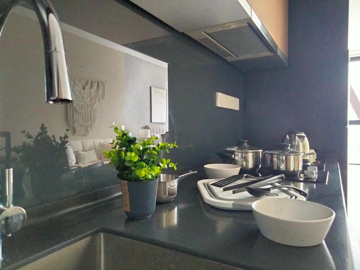 Apartment Scarletz Klcc I Homebrickz *