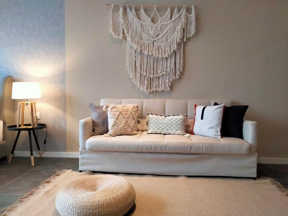 Scarletz Klcc I Homebrickz Apartment Kuala Lumpur
